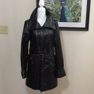 Coat  rain,light weight.fully lined.